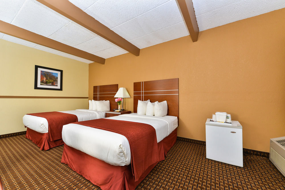 Quality Inn East Dubuque ภายนอก รูปภาพ